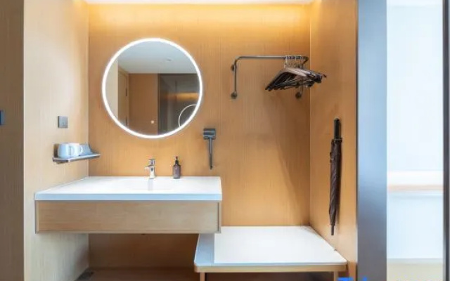 JI Hotel (Changsha University of Science and Technology and Rainbow Shopping Mall) – Bathroom – Changsha