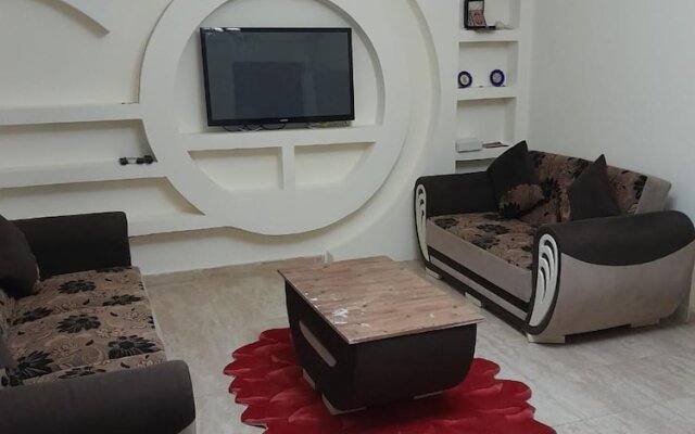 Charming 2-bed Apartment in el Zahabiazahabia