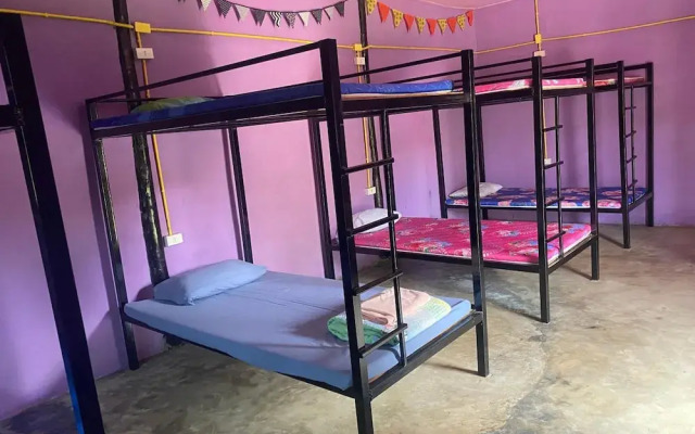 Tribal Pai Backpackers - Adults Only