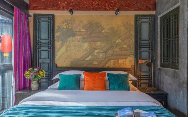Lijiang Ten Courtyard Inn