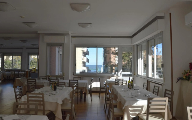 Hotel Caesar