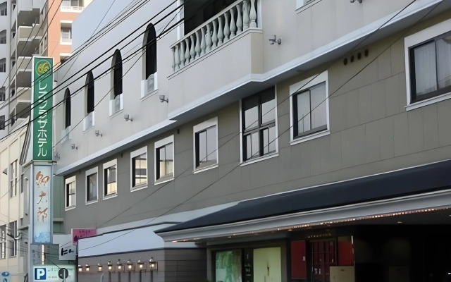 Leo Plaza Hotel