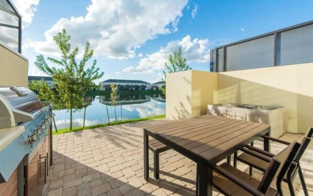 Risoin's Compass Bay Townhome