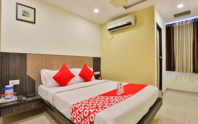 OYO 13398 Hotel Relish