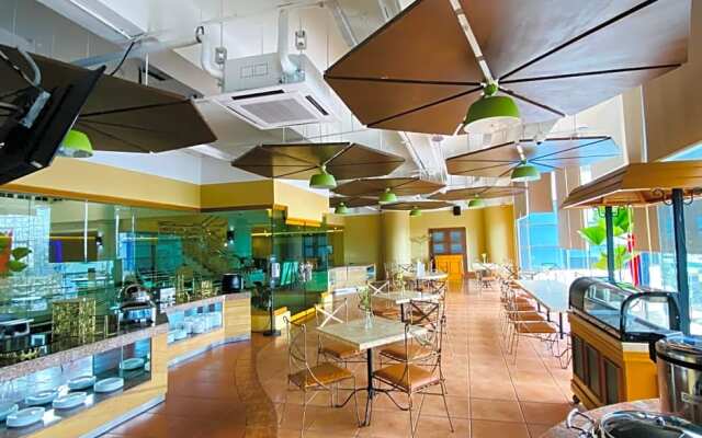 Days Hotel by Wyndham Iloilo