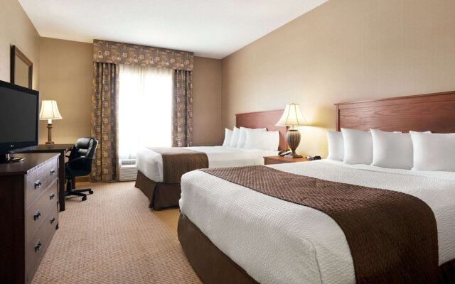 Days Inn & Suites Strathmore