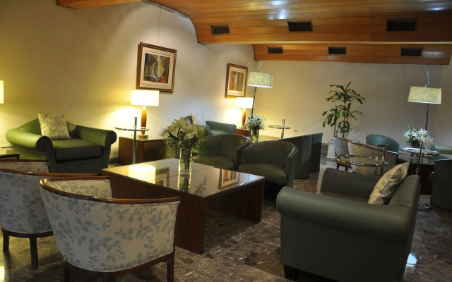 Hotel Solans Carlton