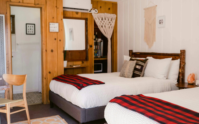 Grand Pine Cabins