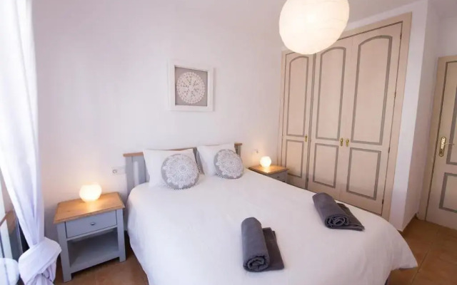 Surfers Retreat - Hostel - Adults Only