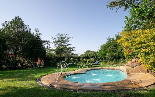 Punda Milias Nakuru Camp