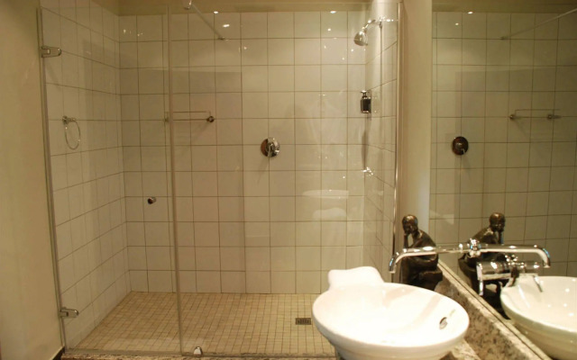 Dutch Manor Antique Hotel