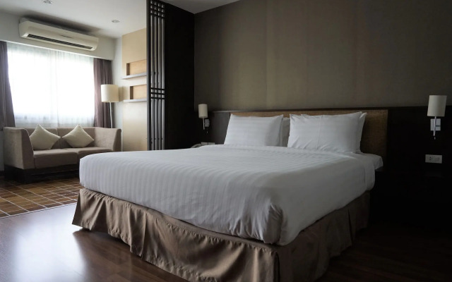 The Grand Napat