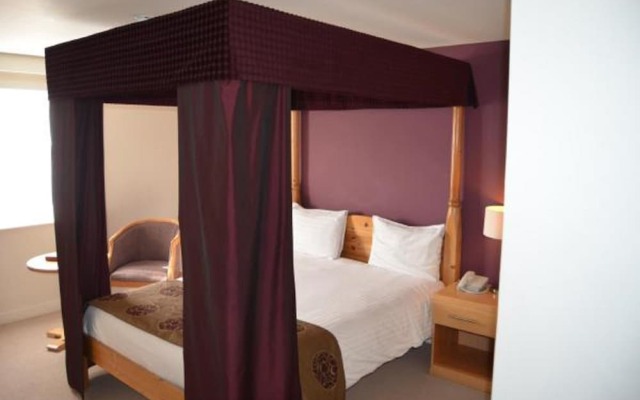 The Olde Barn, Sure Hotel Collection by Best Western
