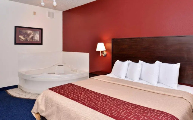 Red Roof Inn Sandusky - Milan