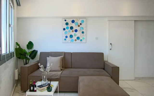 Phaedrus Living Seaside Lighthouse 66