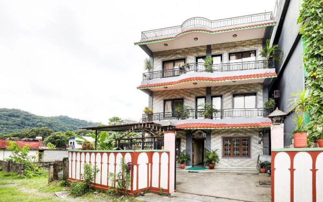 Hotel The Lake by OYO Rooms