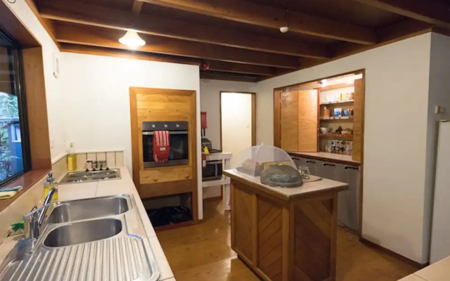 Te Nikau Retreat - Hostel