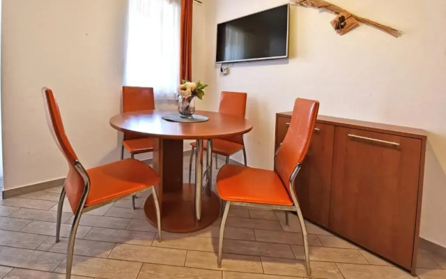 Apartments house Tomic for max 22 persons Maj Poreč - Apartment in Porec - Photo 4