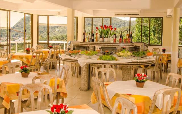 Hotel Morro do Sol