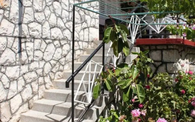 Room Mare - economy rooms: R3 Sucuraj, Island Hvar