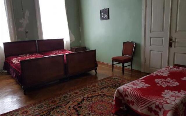 My Moon Hostel Zugdidi