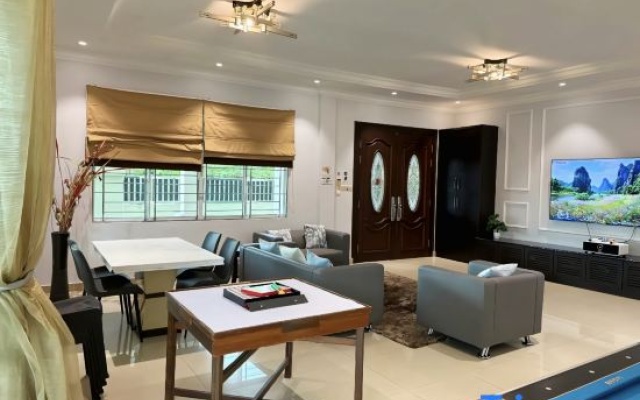 JR Homestay 149 @6th Mile Landed House Near Farley. – Entertainment – Kuching