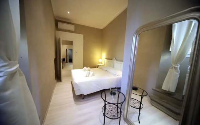 Short Walk to The Duomo Cozy 1BD Apt