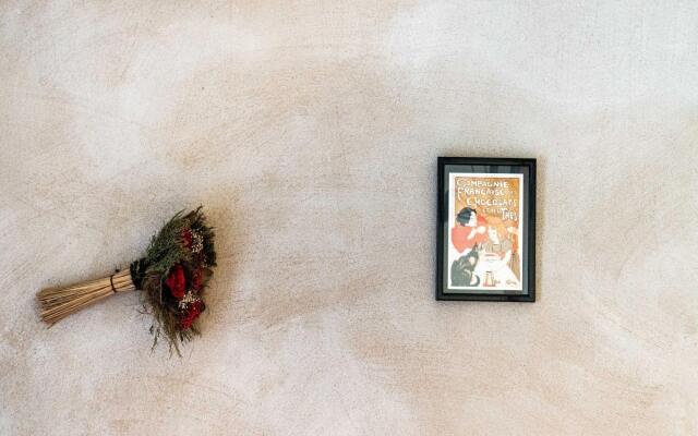 Vineyards & Village Stay