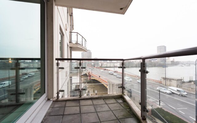 St George Wharf Apartments
