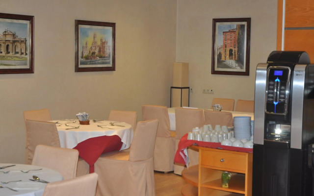 Hotel Infanta Mercedes