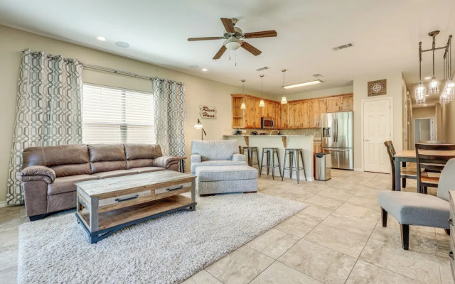 'rio Vista' Condo: Direct Guadalupe River Access!