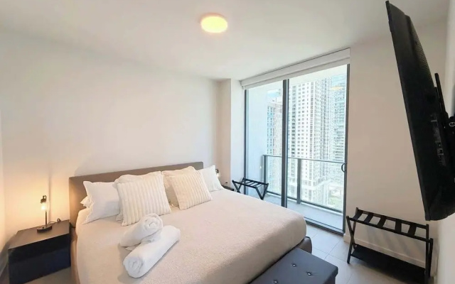 501 First Bayfront
