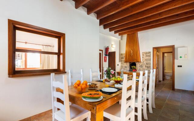 New! Villa Savinar in Es Cubells