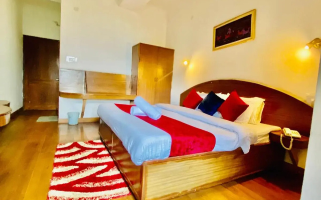 Hotel Tara Regenecy