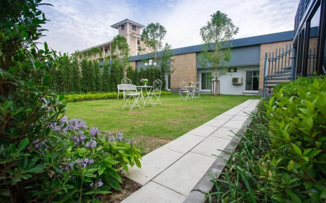 The Pine Golf & Lodge