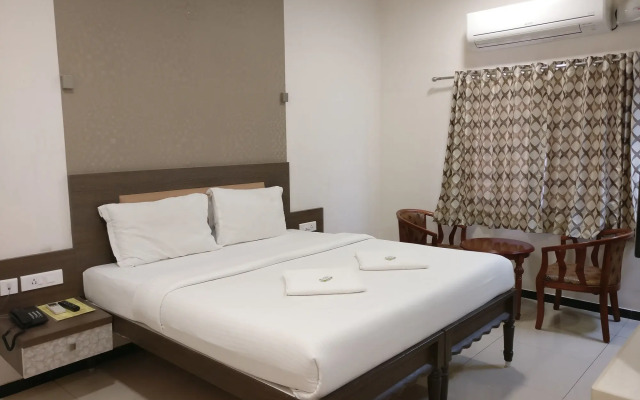 Hotel Sownthariyam
