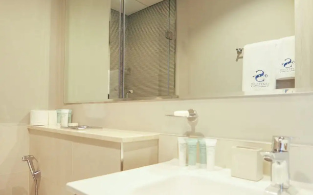 Burj Khalifa View with Designer Interior