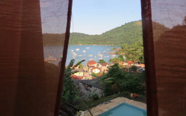 Casa Amarela Pousada