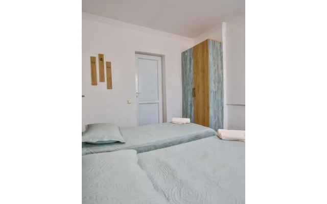 Book Hotel