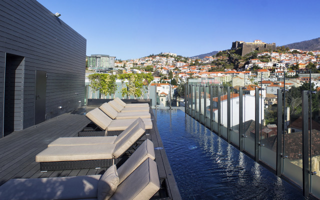 The Vine Hotel