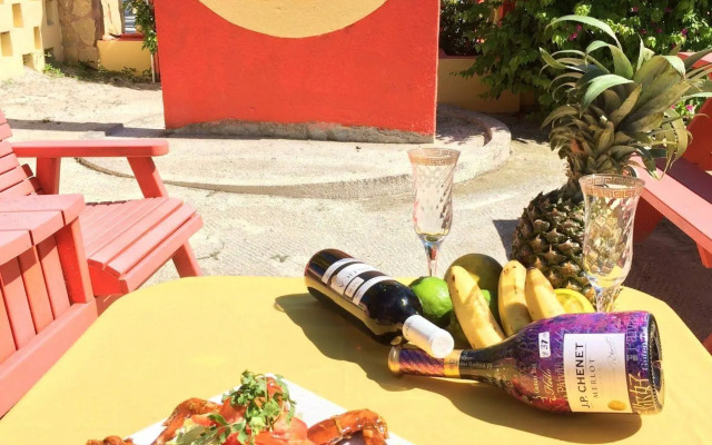 Tropical Paradise Hotel