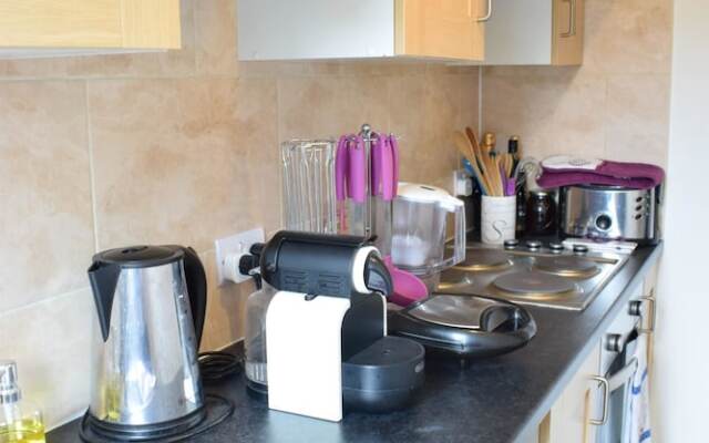 Cosy 1 Bedroom Apartment in West Kensington