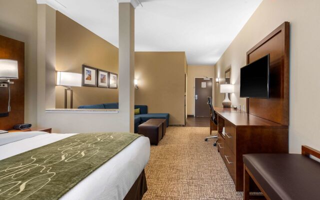 Comfort Suites Denver near Anschutz Medical Campus