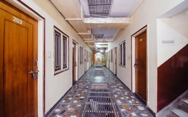 Spot On 47388 Dutta Guest House