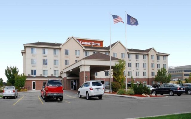 Comfort Suites Airport