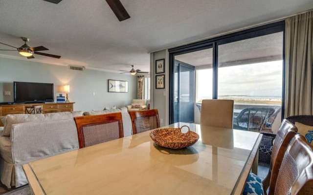 Jetty East Condominiums