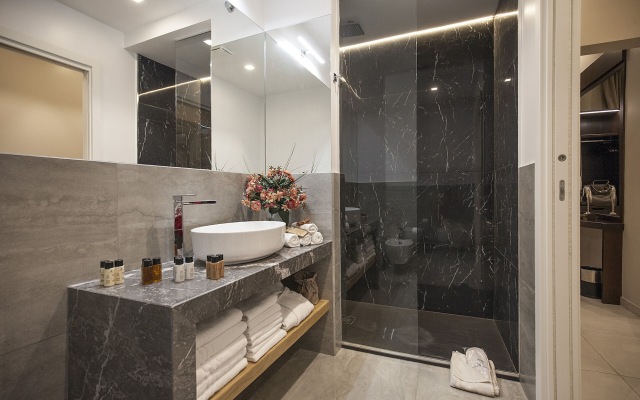 Roman Holidays Boutique Hotel