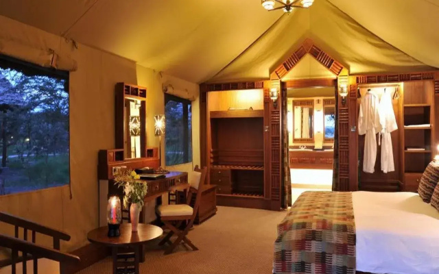 Sweetwaters Serena Camp