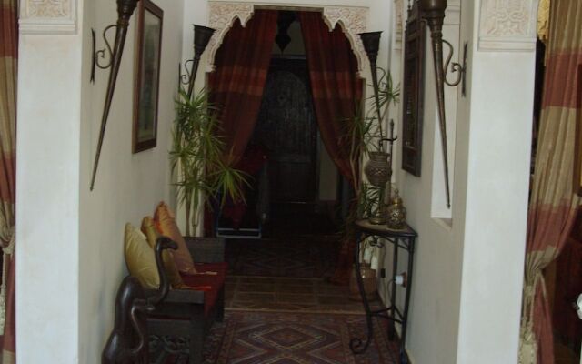 Casa Rural Palacete Árabe Albanta