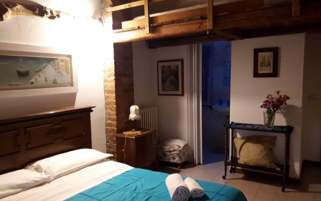 "room in Farmhouse - Smart Rooms for 2 or 4 in Organic Farm"